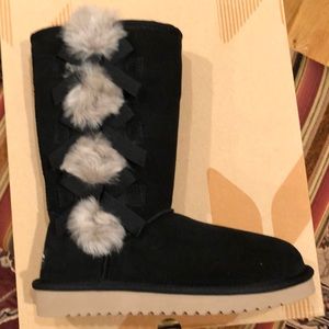 Kookaburra by ugg black suede  tall boot with bows